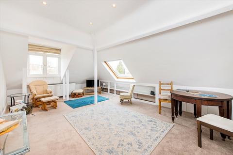 3 bedroom flat for sale, The Avenue, Brondesbury Park, London, NW6
