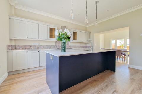 4 bedroom semi-detached house to rent, 1 Elizabeth Drive, St Clement