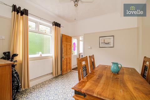 4 bedroom semi-detached house for sale, Portland Avenue, Grimsby DN32