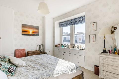 Stanlake Road, Shepherd's Bush, London, W12
