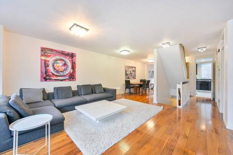 4 bedroom flat to rent, George Street, Marylebone, London, W1U