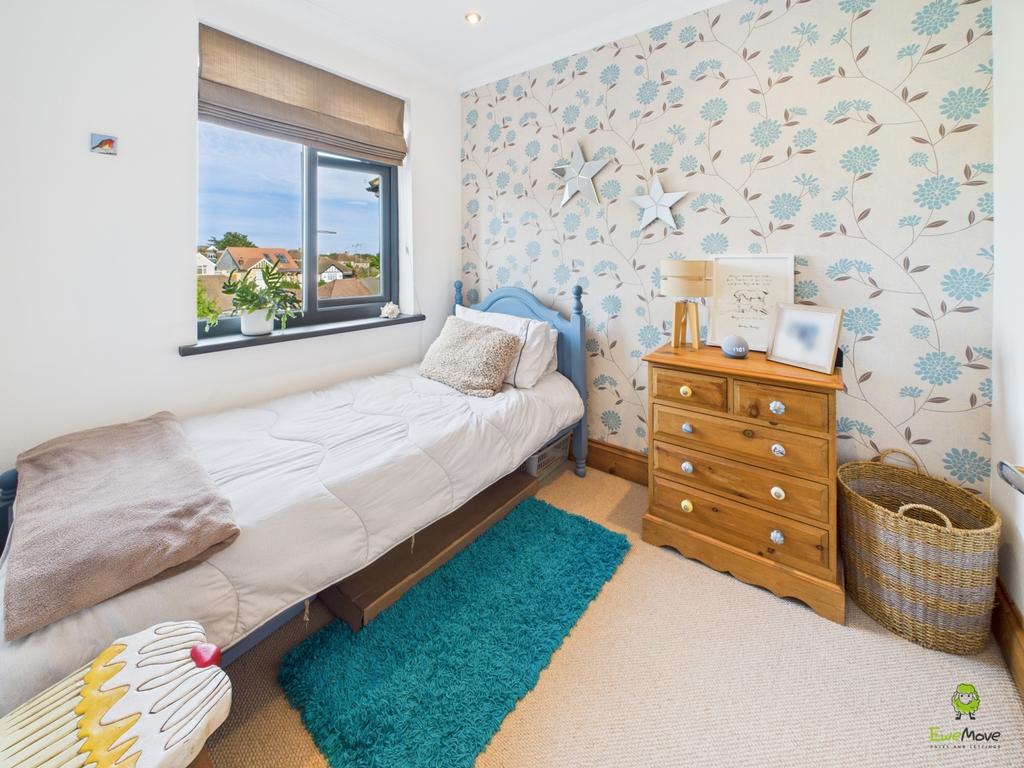 Presented by Clinton at Ewe Move Bexleyheath and Da