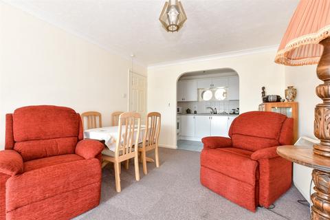 2 bedroom apartment for sale, Bayview Court, Sandown PO36