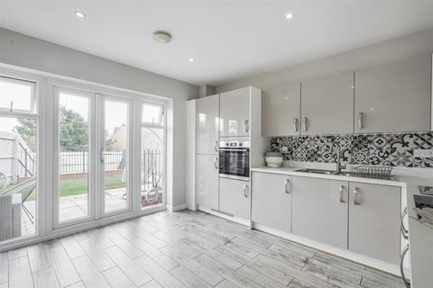 3 bedroom semi-detached house for sale, Argonaut Avenue, Castle Donington