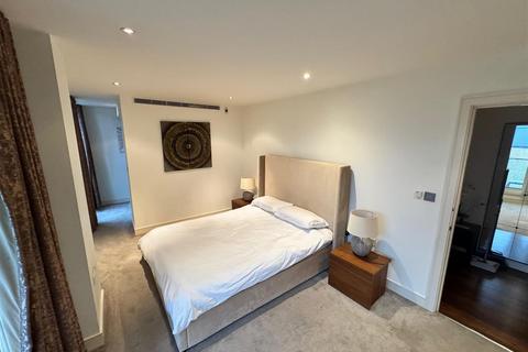 3 bedroom apartment to rent, Lensbury Avenue, London