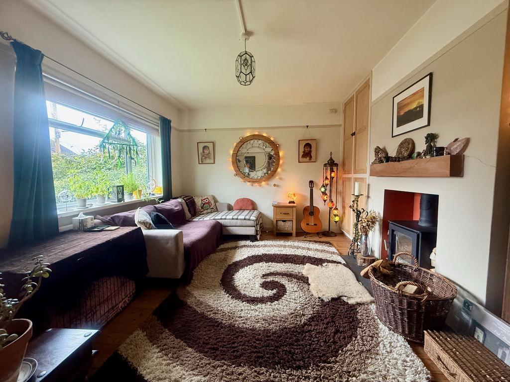 Living room, fireplace