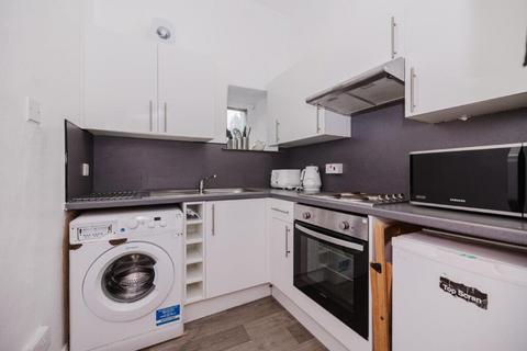 undefined, 0829L Buccleuch Street, Edinburgh, EH8 9NQ