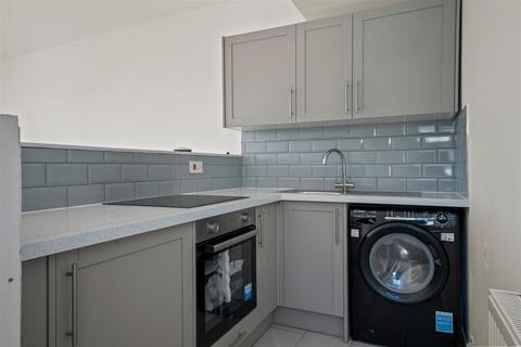 1 bedroom flat for sale, Sangley Road, South Norwood