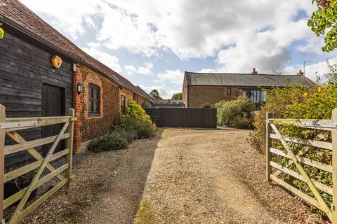 undefined, Chain Free Barn Conversion with Annexe in Hillington