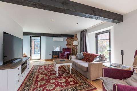 undefined, Chain Free Barn Conversion with Annexe in Hillington