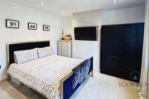 15 Top Street, Oldham, OL4 2DR