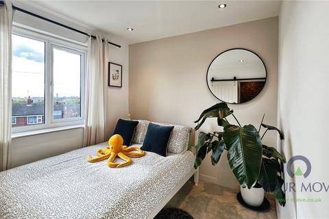 15 Top Street, Oldham, OL4 2DR