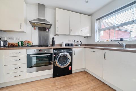 2 bedroom semi-detached house for sale, Hazel Close, Bracklesham Bay, Chichester, PO20