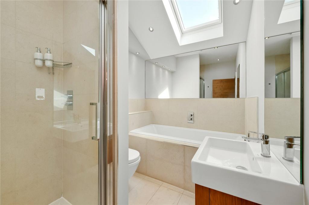 2nd Floor Bathroom
