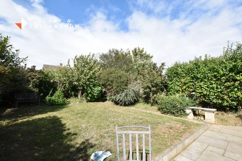 2 bedroom semi-detached bungalow for sale, Puffinsdale, Clacton-on-Sea