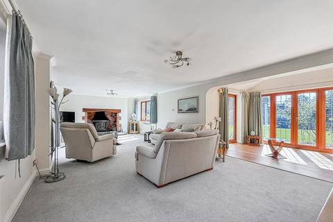 4 bedroom detached house for sale, Church Street, West Hanney, OX12