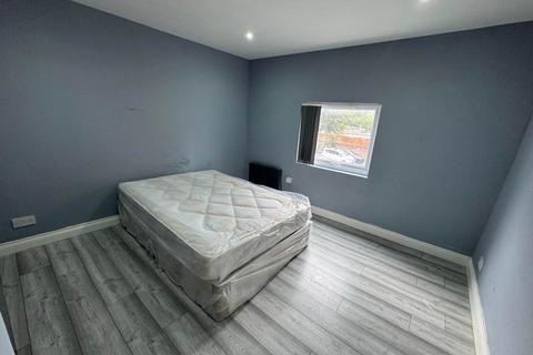 2 bedroom flat to rent, Oxford Road, Reading