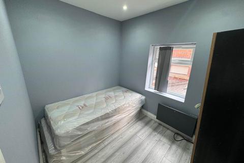 2 bedroom flat to rent, Oxford Road, Reading