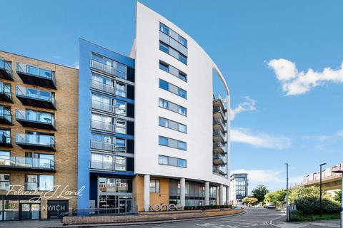 2 bedroom flat for sale, Deals Gateway, London SE13