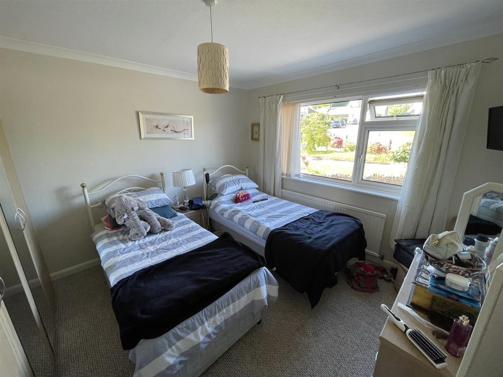 Bedroom 2.JPEG