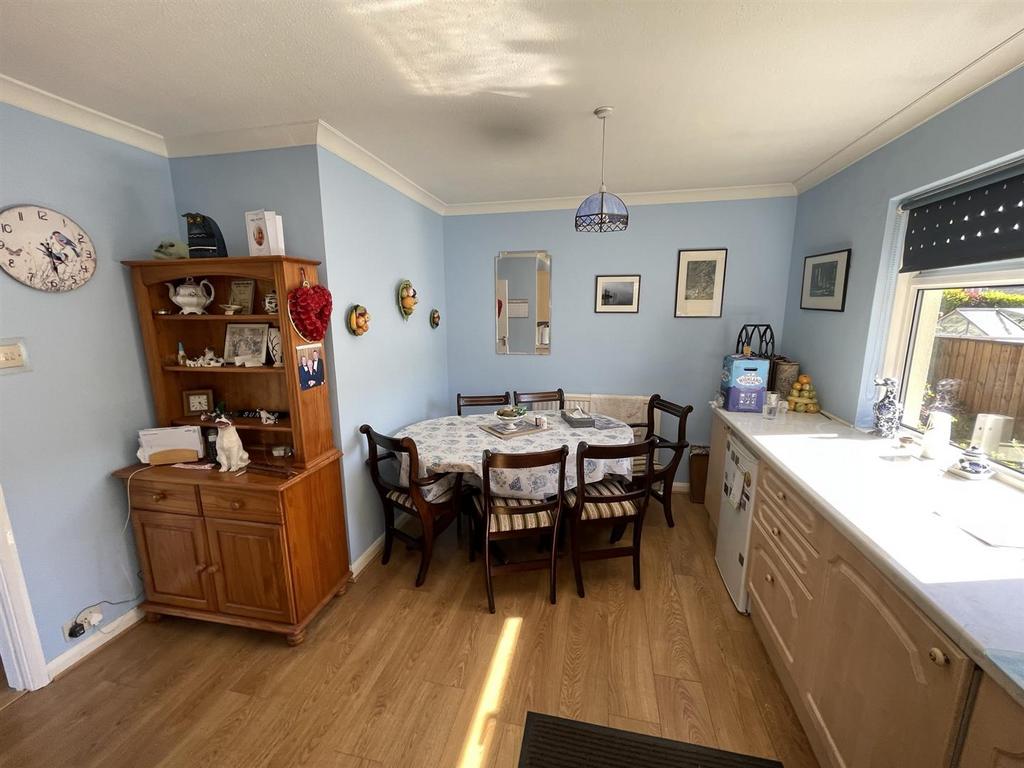Dining Area.JPEG