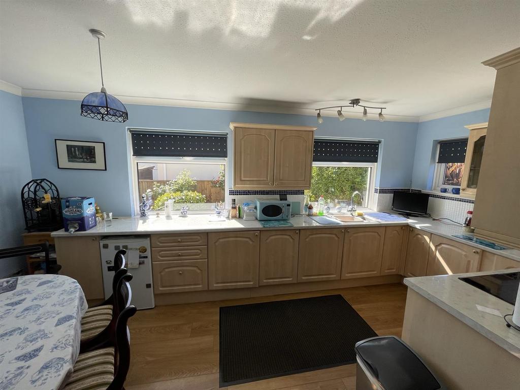 Kitchen.JPEG