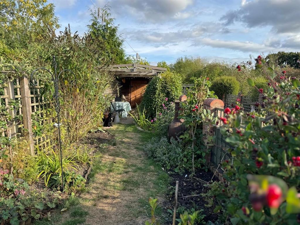 Garden landscaped.jpg