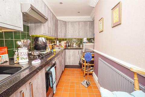 2 bedroom apartment for sale, Highlands Gardens, St. Leonards-On-Sea