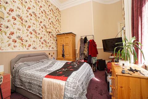 2 bedroom apartment for sale, Highlands Gardens, St. Leonards-On-Sea