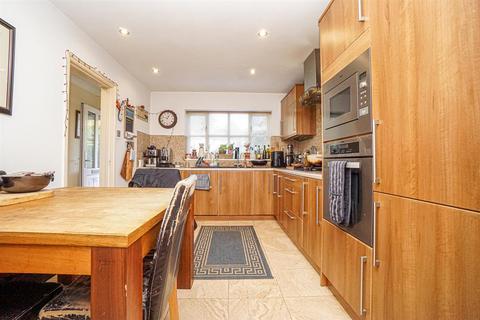 3 bedroom detached house for sale, Drapers Way, St. Leonards-On-Sea
