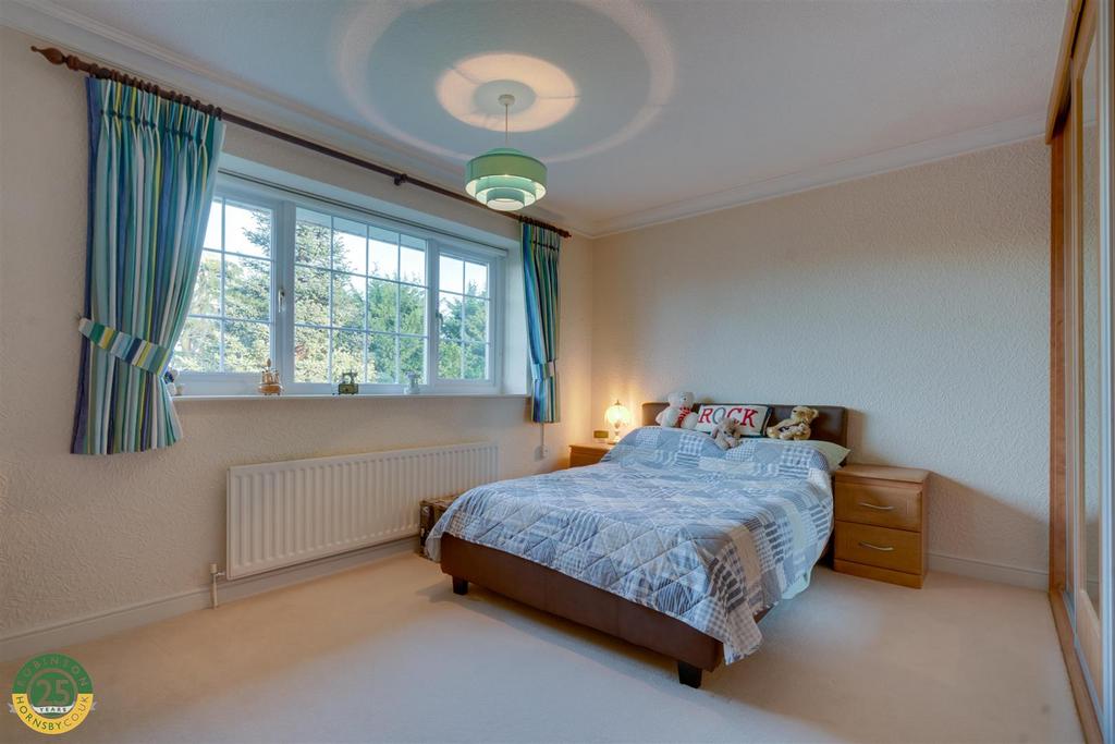 Bedroom 4- 2.jpg