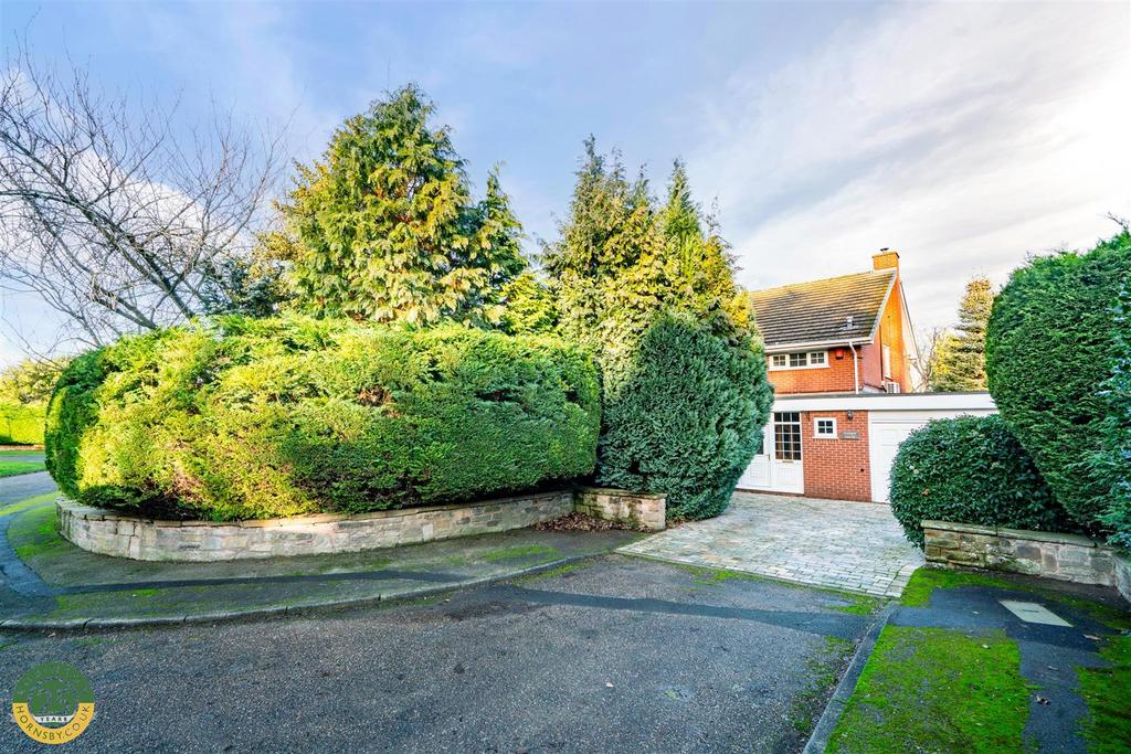Front of Property  4.jpg