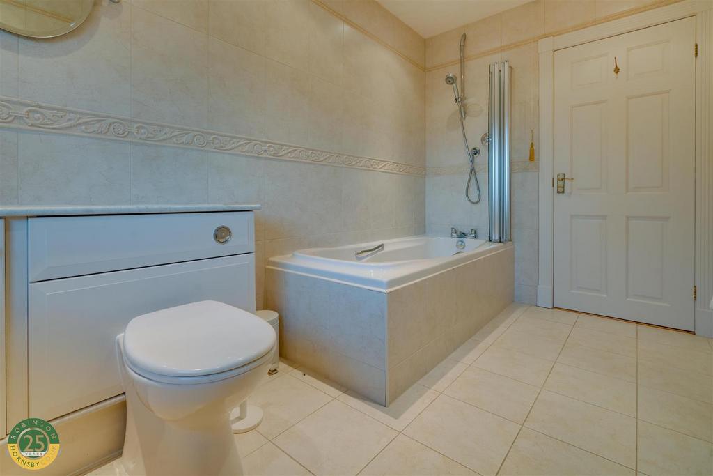 Bedroom 1-2.jpg