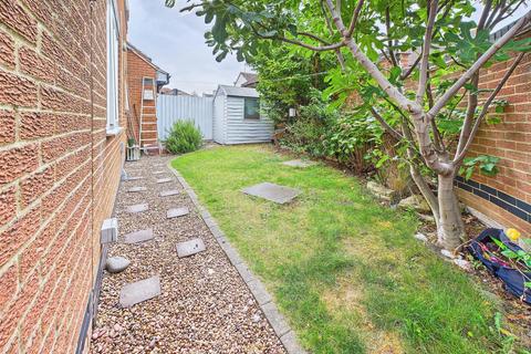 undefined, Caravel Close, Grays
