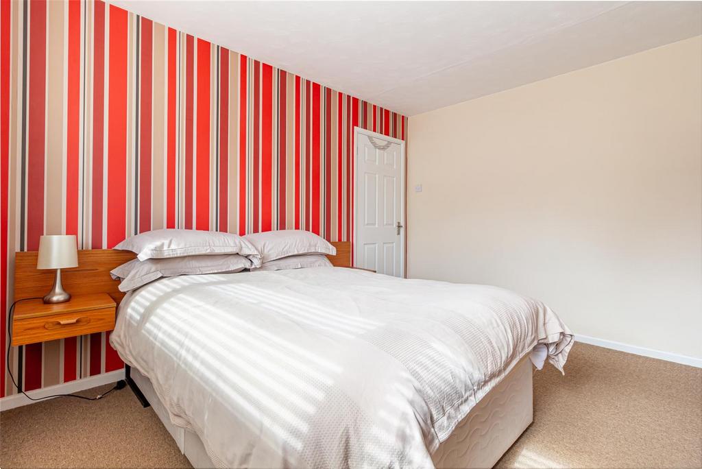Bedroom-2-3.jpg