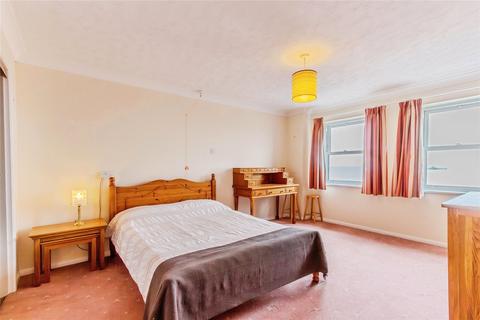 2 bedroom apartment for sale, Chislet Court, Herne Bay CT6