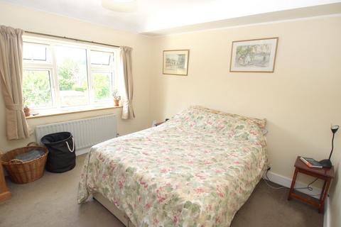 3 bedroom terraced house for sale, Coombe Avenue, Sevenoaks, TN14