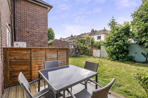 15 Beaulieu Close, Twickenham, TW1 2JR