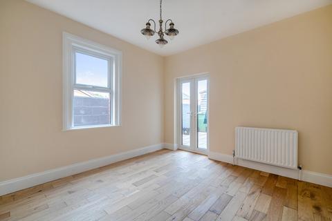 3 bedroom semi-detached house for sale, Spa Road, Melksham, SN12