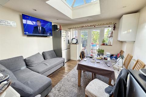 undefined, Faringford Road, London