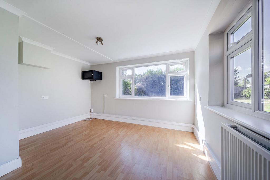 Sitting/Dining Room