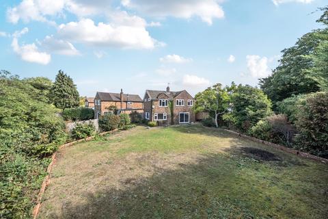 undefined, Lake Close, Byfleet, West Byfleet, Surrey, KT14
