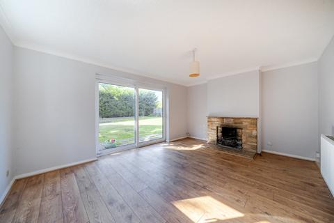 undefined, Lake Close, Byfleet, West Byfleet, Surrey, KT14