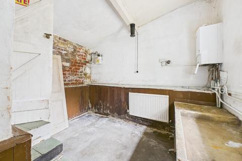18 Highgate, Bradford, BD9 4BB