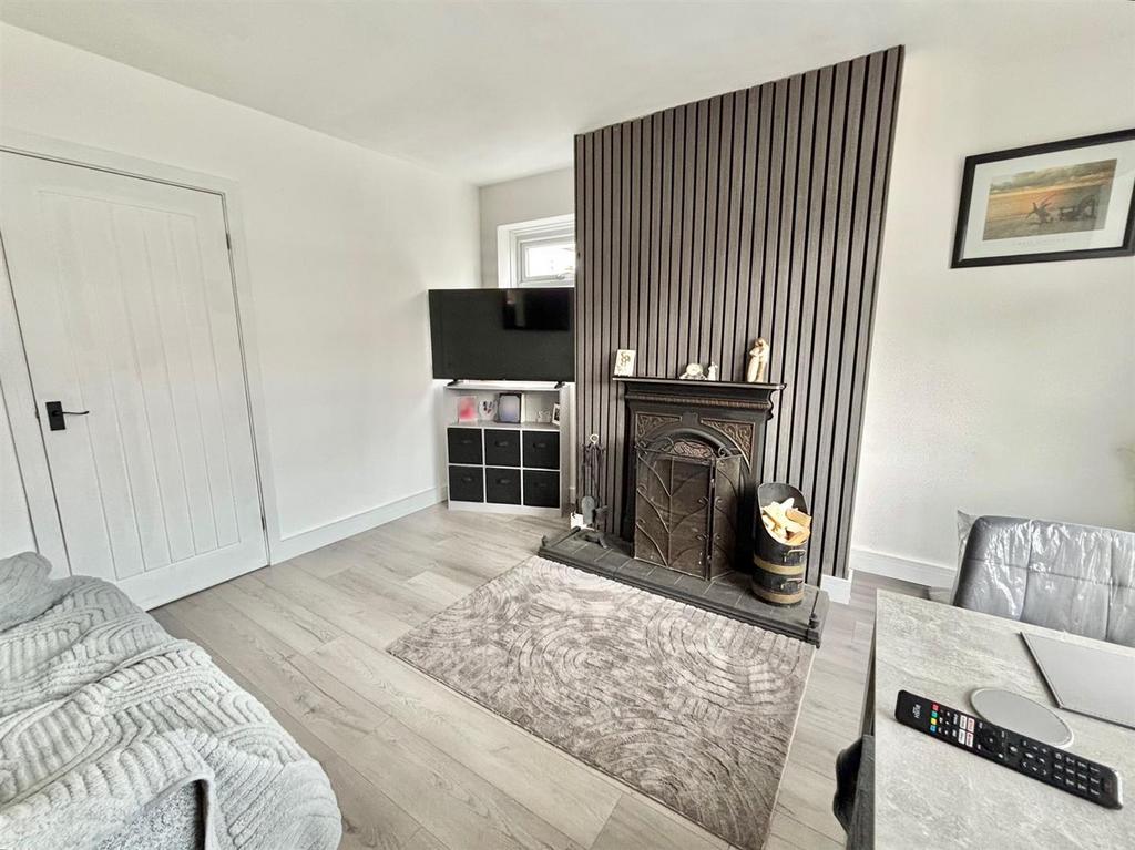 Sitting/Dining Room