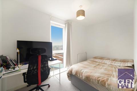 3 bedroom apartment to rent, 6 Brannigan Way, Edgware HA8