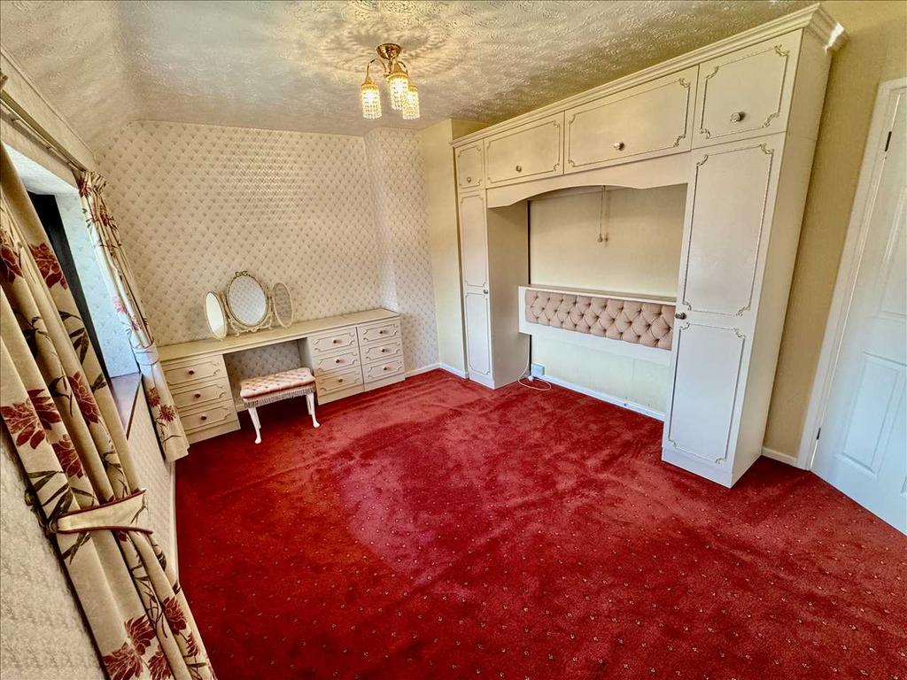 BEDROOM 1 (Front)