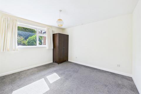 undefined, Scott Close, Lichfield