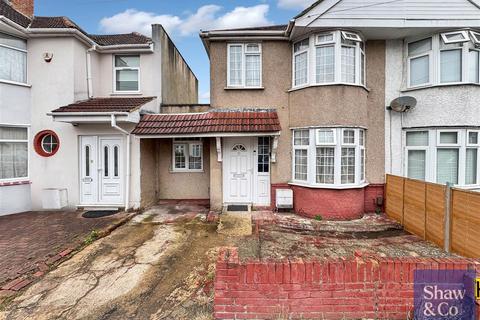 4 bedroom end of terrace house for sale, Sunningdale Avenue, Feltham TW13