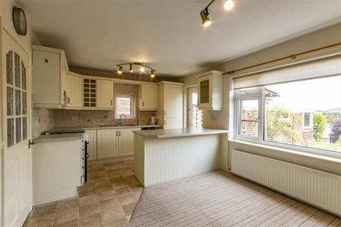 3 bedroom detached house for sale, Lancaster Road, Chesterfield